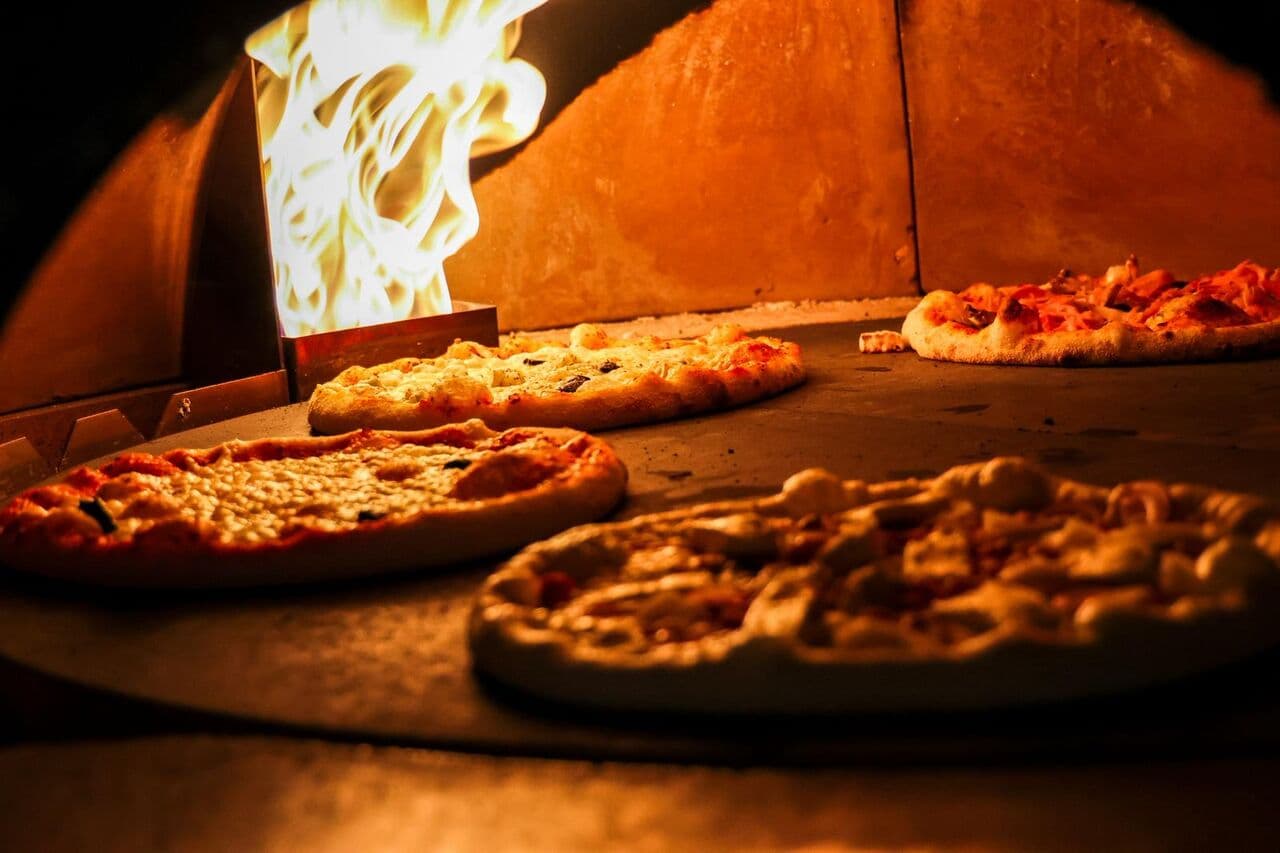 Pizzas à la Flamme